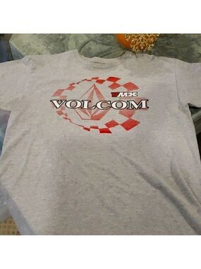 VOLCOM TEE
